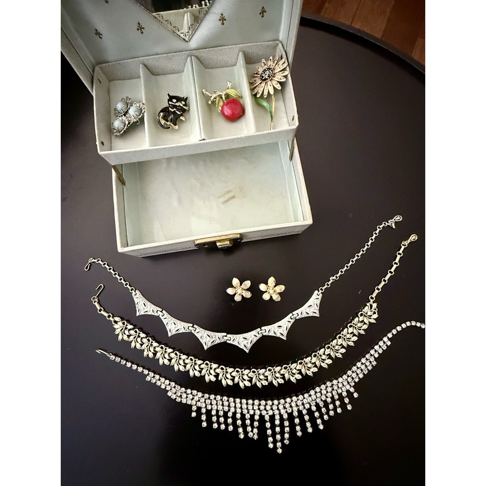 Pre-owned vintage estate mixed Jewelry Lot and Box All Wearable
